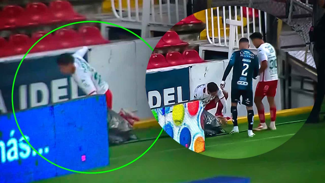 Querétaro vs. Necaxa: Emilio Lara sufre insólita caída en zanja del Estadio Corregidora