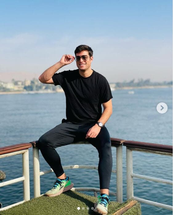 "Fue tan espectacular que dejé mi teléfono a un lado para poder llevarme ese momento conmigo para siempre en mi memoria y no en una foto", compartió. 
<br>