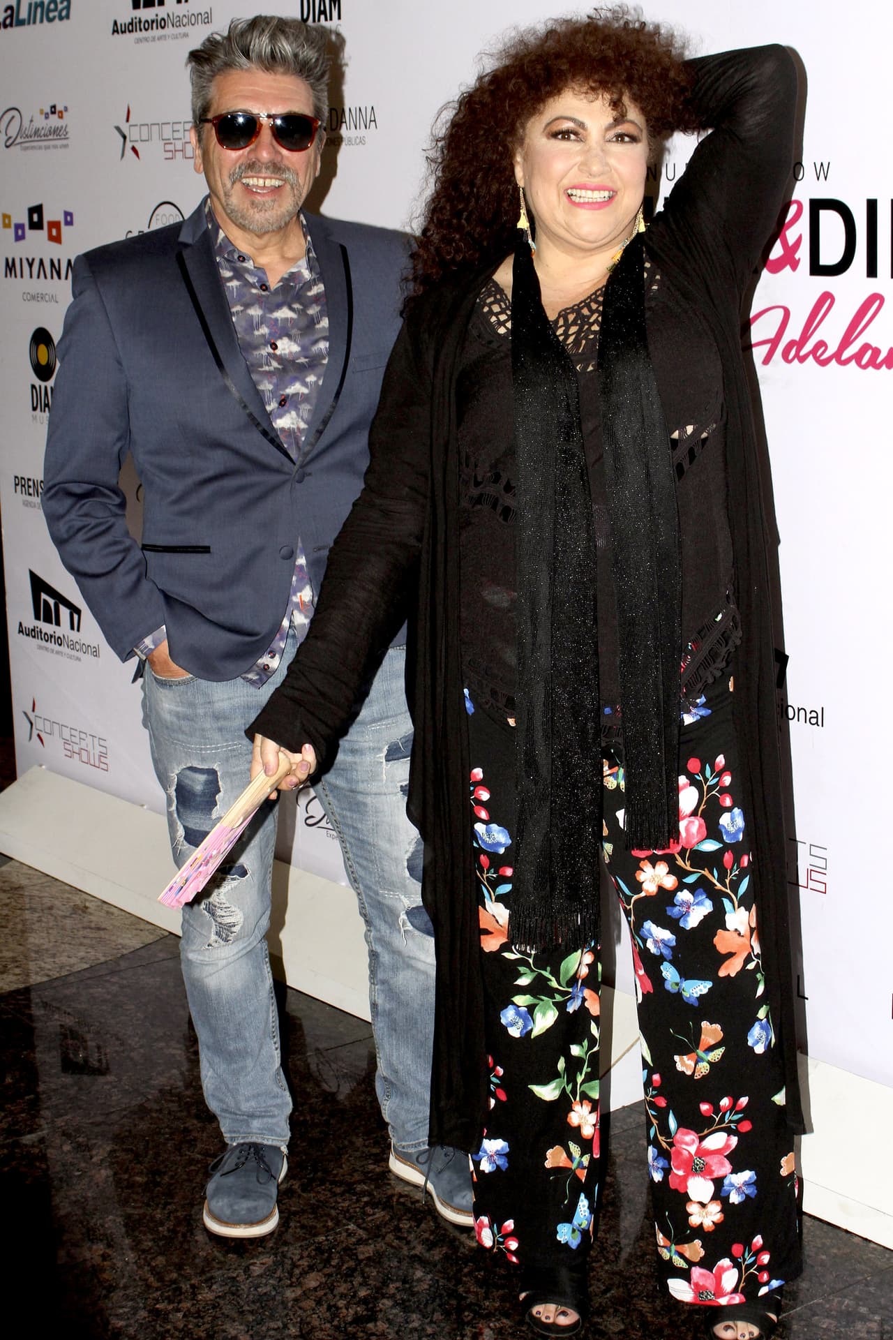 A pesar de los problemas que
<b>Diego Verdaguer y Amanda Miguel</b> han enfrentado a lo largo de 45 años de relación, son una de las
<b>parejas más estables</b> en el mundo del entretenimiento hispano.
<br>