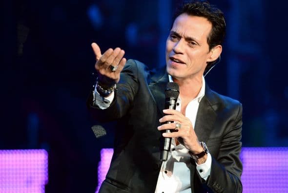 Cuando recibió un reconocimiento a su carrera en Premio Lo Nuestro les agradeció por ser tan pacientes y permitirle seguir brillando con su talento. Mira aquí los videos más chismosos.