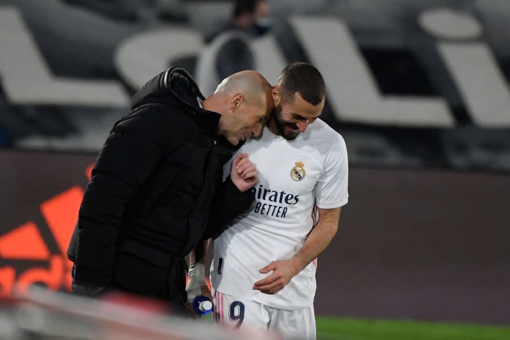 Karim Benzema afirma que Zidane seguirá en el Real Madrid 