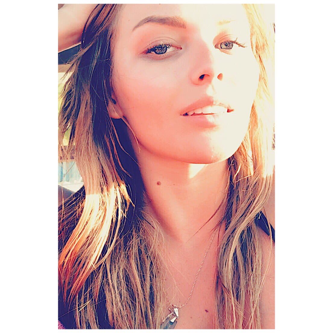 <b><a href="https://www.univision.com/entretenimiento/los-mensajes-subliminales-de-irina-baeva-en-medio-de-los-rumores-de-su-relacion-con-gabriel-soto-fotos">Irina Baeva</a></b> tuvo un año muy agitado, comenzó el 2017 con el éxito de 'Vino el amor' y lo concluyó en la mira de todos después de que una revista la señaló como la causa de la 
<b><a href="https://www.univision.com/entretenimiento/gabriel-soto-feliz-con-sus-hijas-geraldine-en-la-playa-asi-termino-el-ano-de-su-separacion">separación de Gabriel Soto y Geraldine Bazán</a></b>.