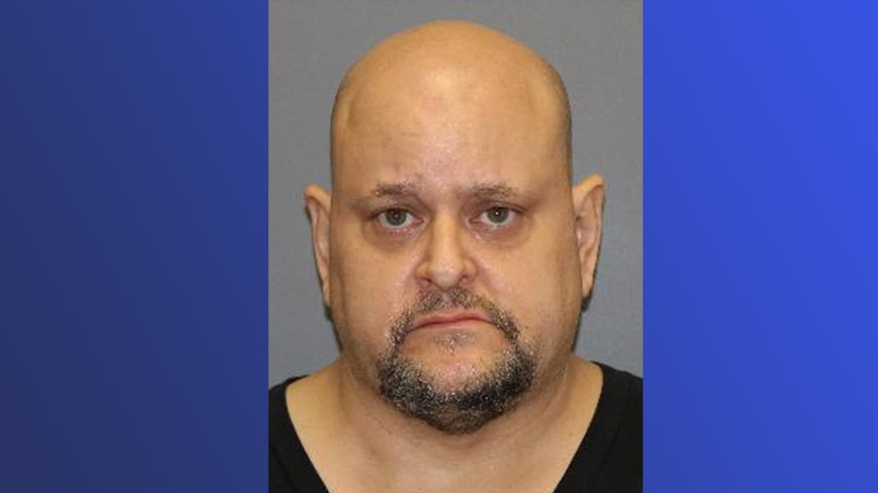 Muere un niño de 7 años en Denton; el principal sospechoso es el novio de su mamá, dice la policía