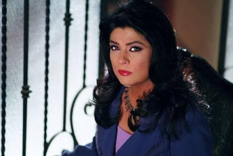 Tras su participación en 'Cita a ciegas', la imagen de Victoria Ruffo vuelve a estar presente en la TV. Hace unos días se dio a conocer que se prepara 
<b><a href="https://www.univision.com/famosos/preparan-remake-de-la-telenovela-victoria-estas-han-sido-otras-versiones-de-la-historia-fotos" target="_blank">el remake de la telenovela 'Victoria'</a></b>, que protagonizó junto con Mauricio Ochmann en 2007.