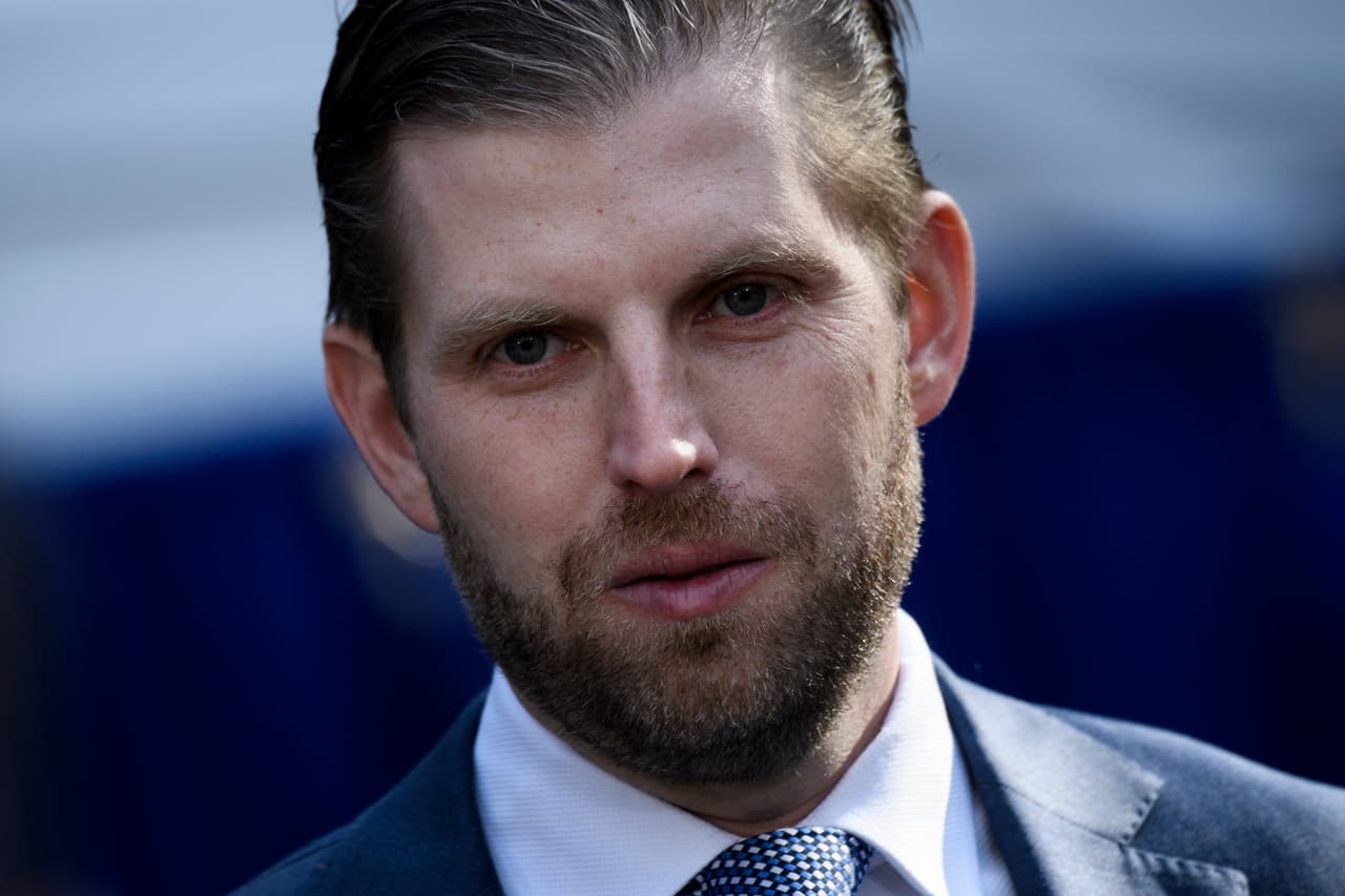 Eric Trump respondió las preguntas de los investigadores de New York sobre las negocios de su familia 