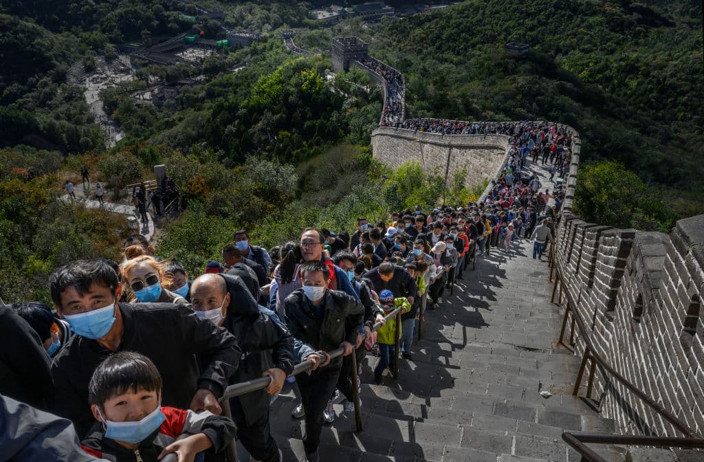 Estos serás los primeros desplazamientos masivos en China desde que comenzó la pandemia y millones de personas han ocupado monumentos nacionales, así como aeropuertos y estaciones de trenes.