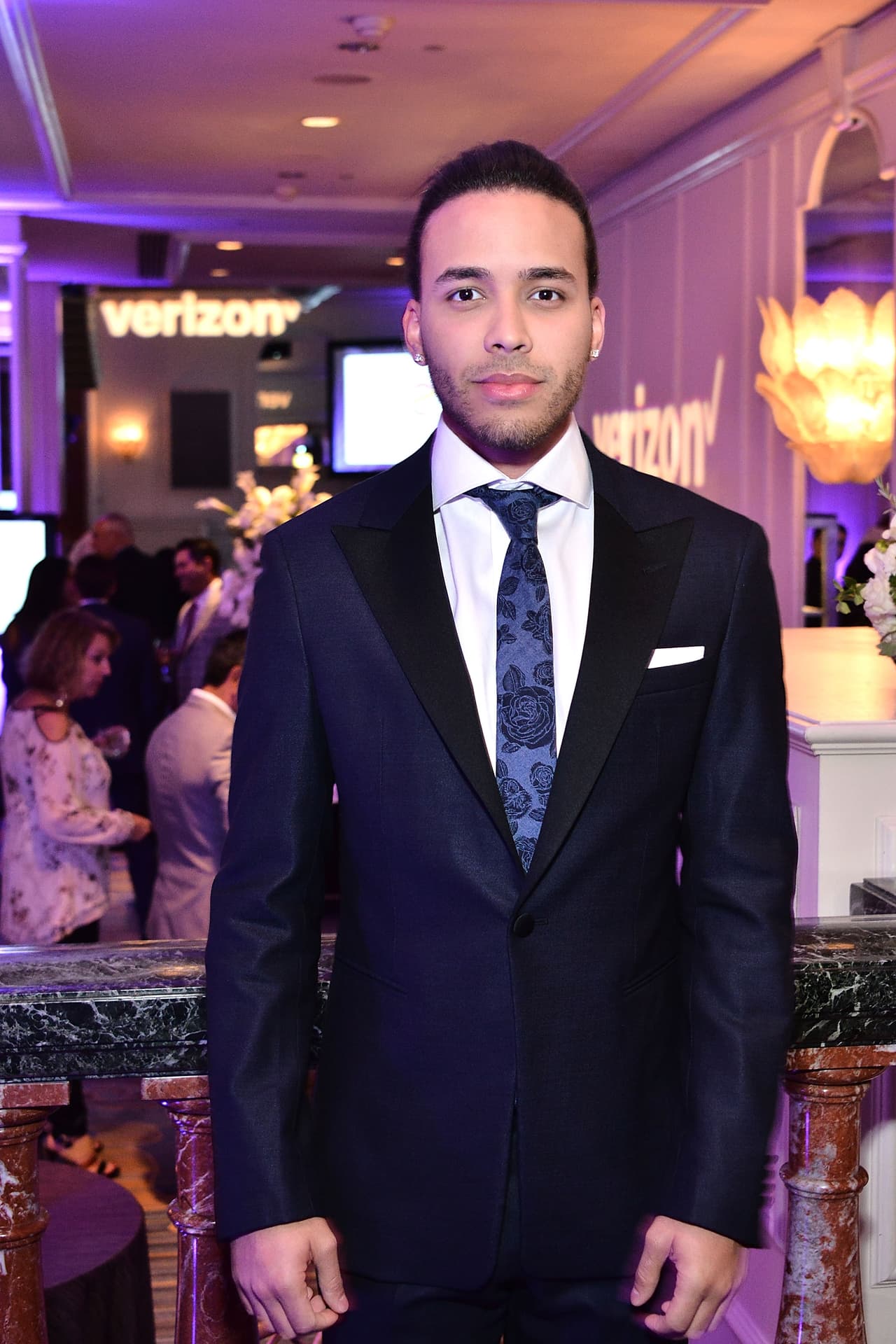 Así se presentó al Tributo a los Logros Hispanos en Televisión 2016.