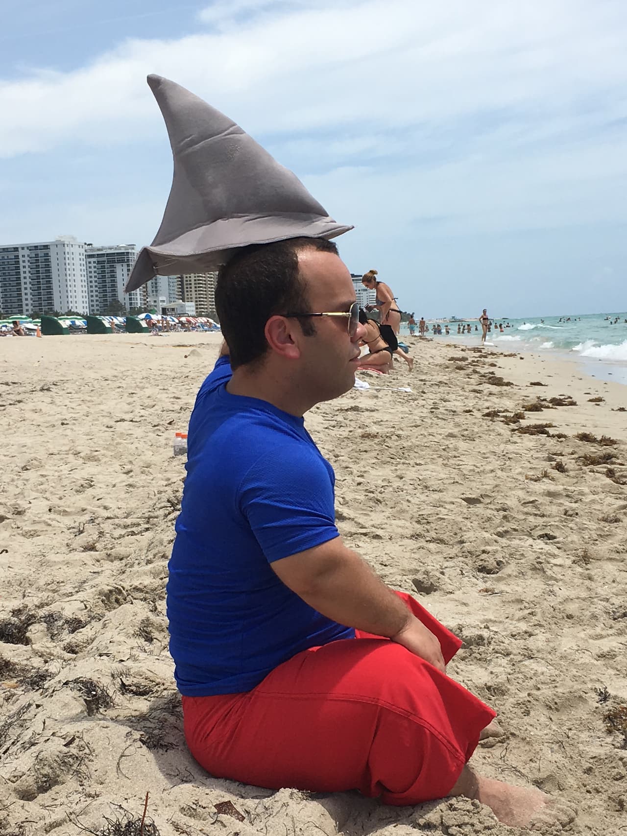 Carlitos el Productor no para nunca de jugar y hacer chistes