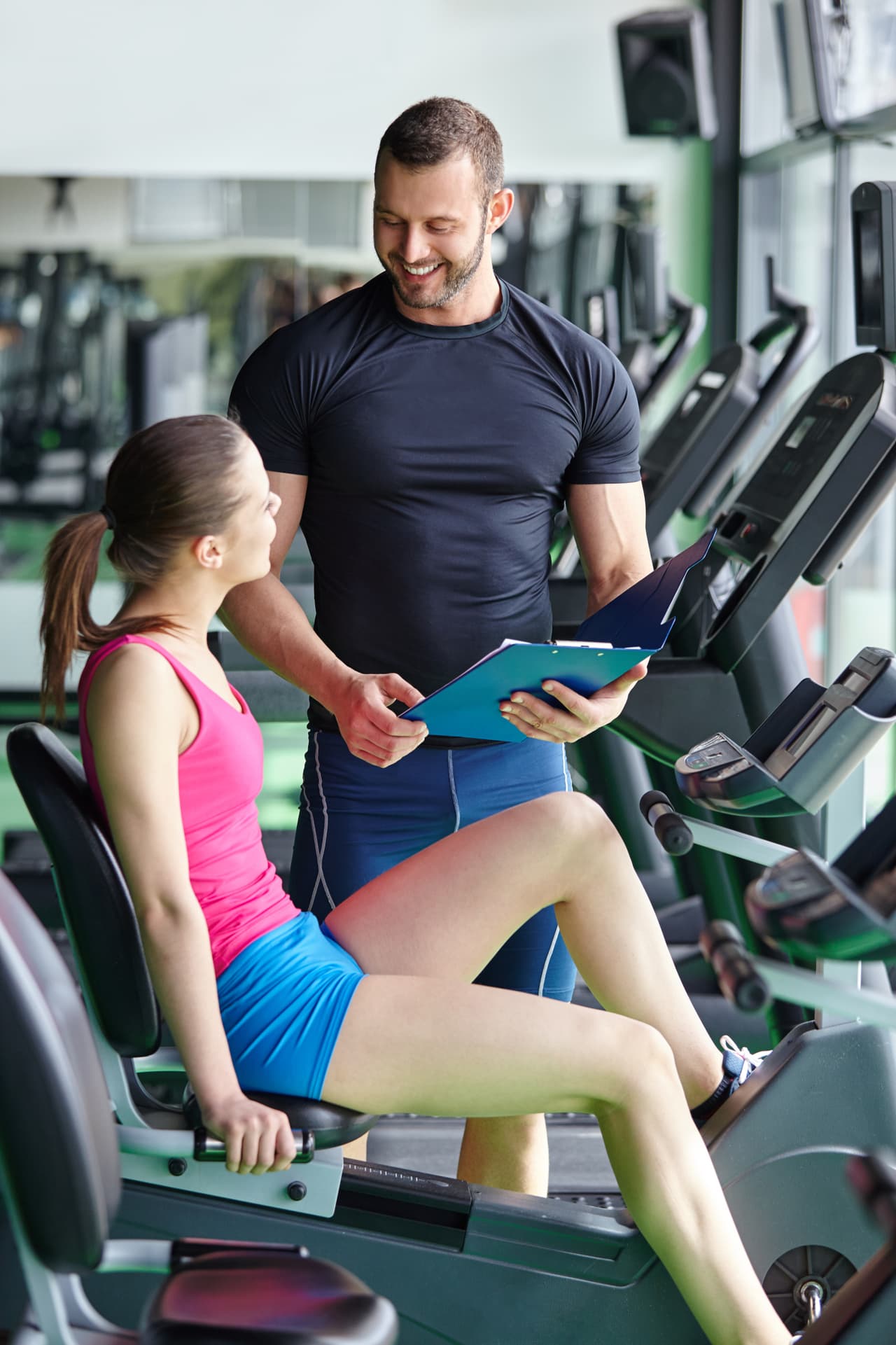 <h3 class="cms-H3-H3">Sagitario</h3>
<br>
<b>Lugar de encuentro:</b> un parque, un gimnasio.
<br>Tu signo deportista y saludable está en el mejor momento con tu regente Júpiter directo y sin el efluvio retrógrado de Saturno.