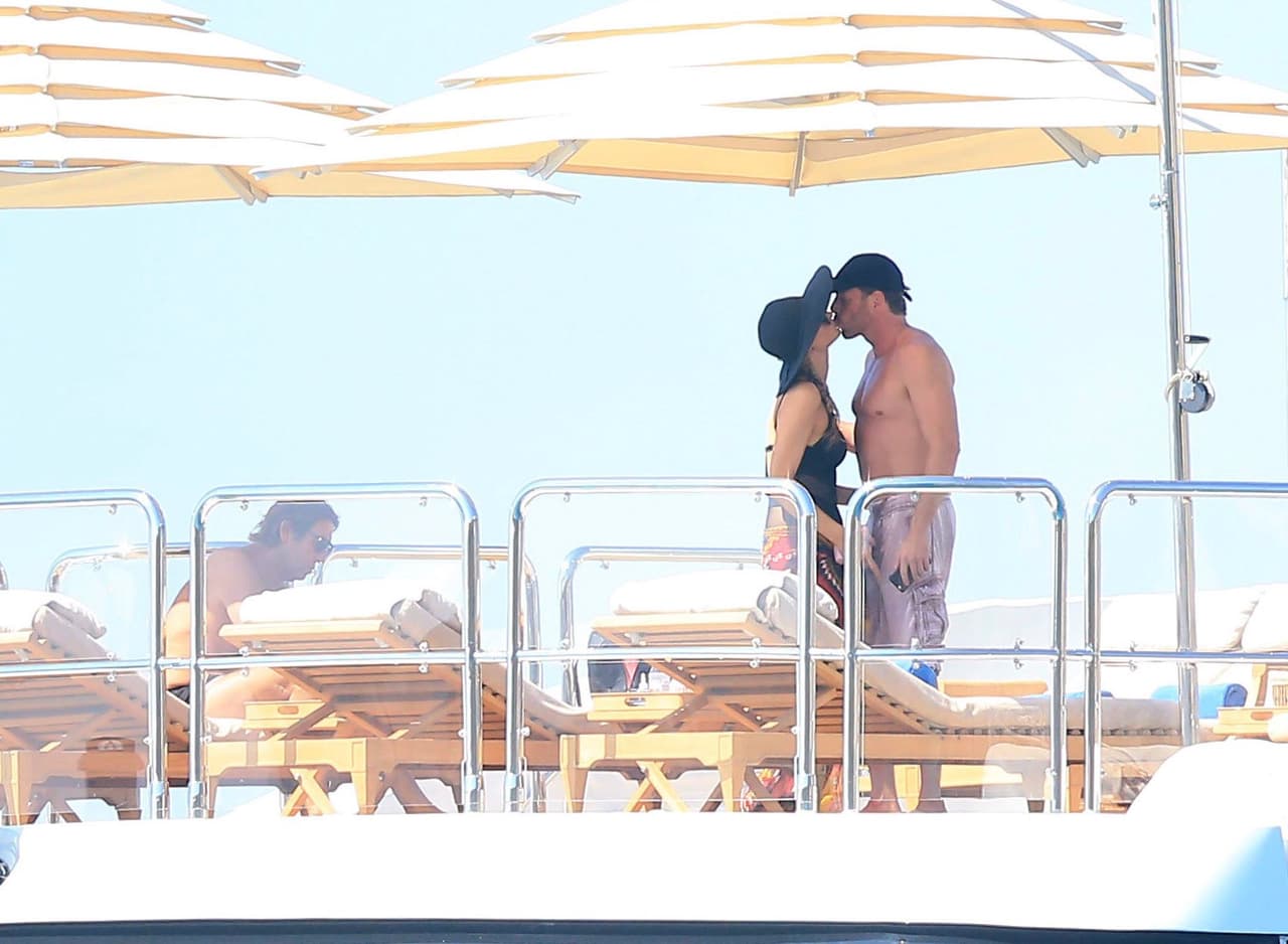 Thomas Gross, un hombre de muuuchos negocios.