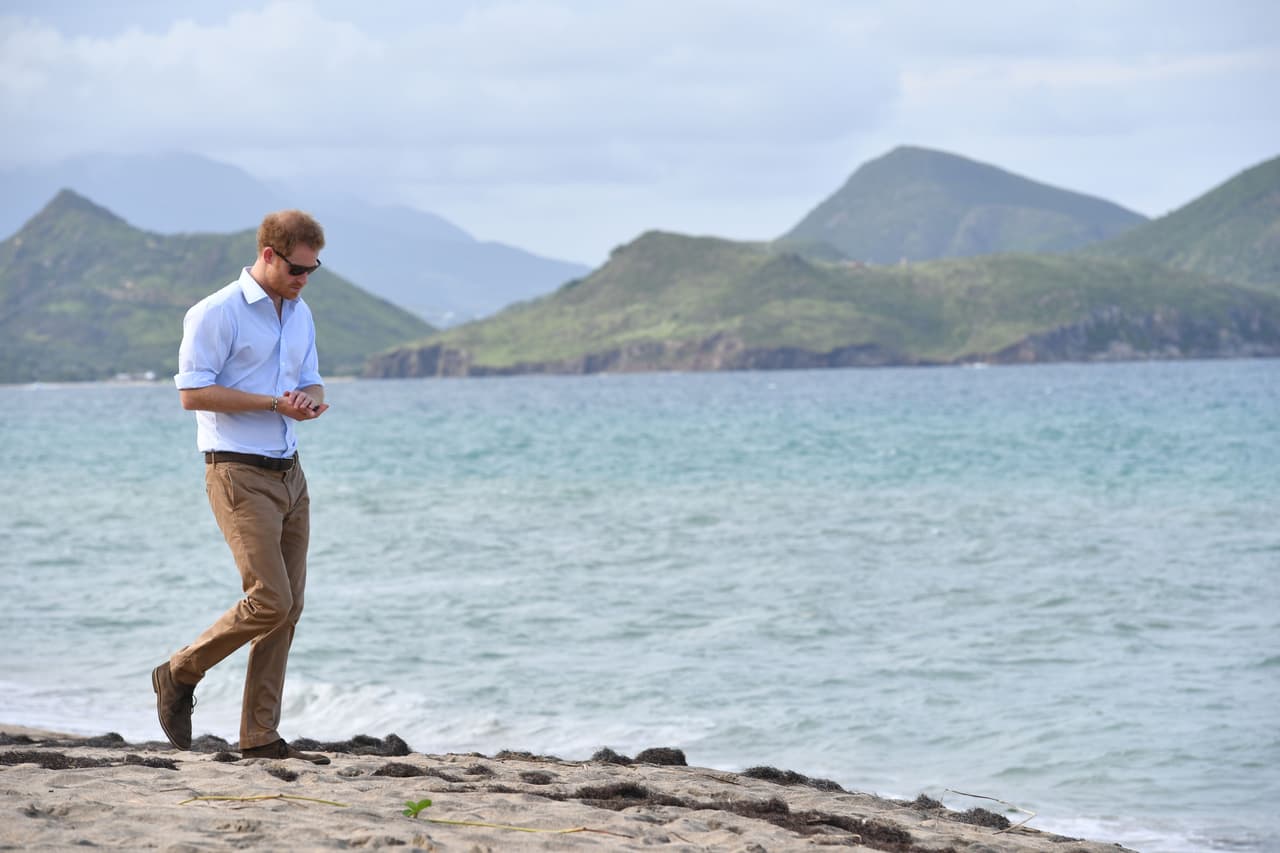 El evento fue en un sitio llamado Lovers Beach (playa de los amantes).