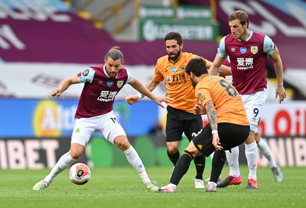 Por otro lado, Burnley mantiene los ojos en la UEFA Europa League, por lo que también buscarían la victoria.
