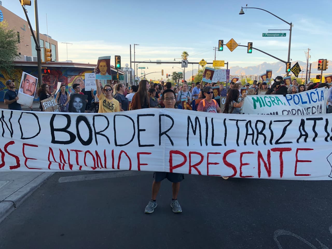 Protestas en Arizona por el veredicto de 'no culpable' en el juicio del agente de la Patrulla Fronteriza