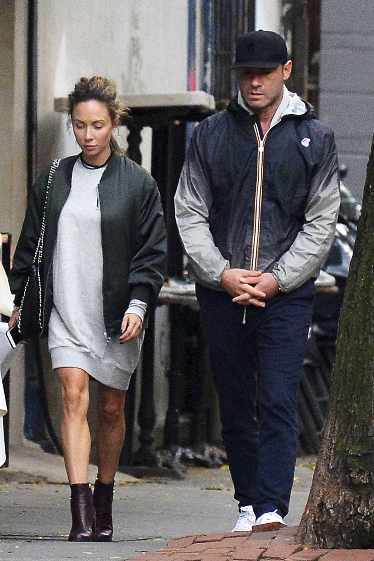 El actor fue captado en Nueva York en compañía de una atractiva mujer.