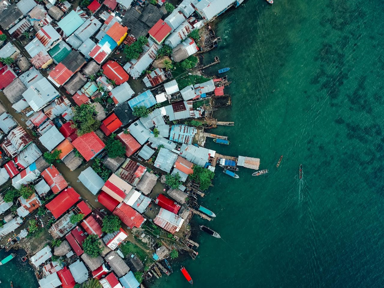 Una imagen de dron de Gardi Sugdub, que tiene unos 1.312 pies de largo y 492 pies de ancho, con el punto más alto a un metro sobre el nivel del mar.