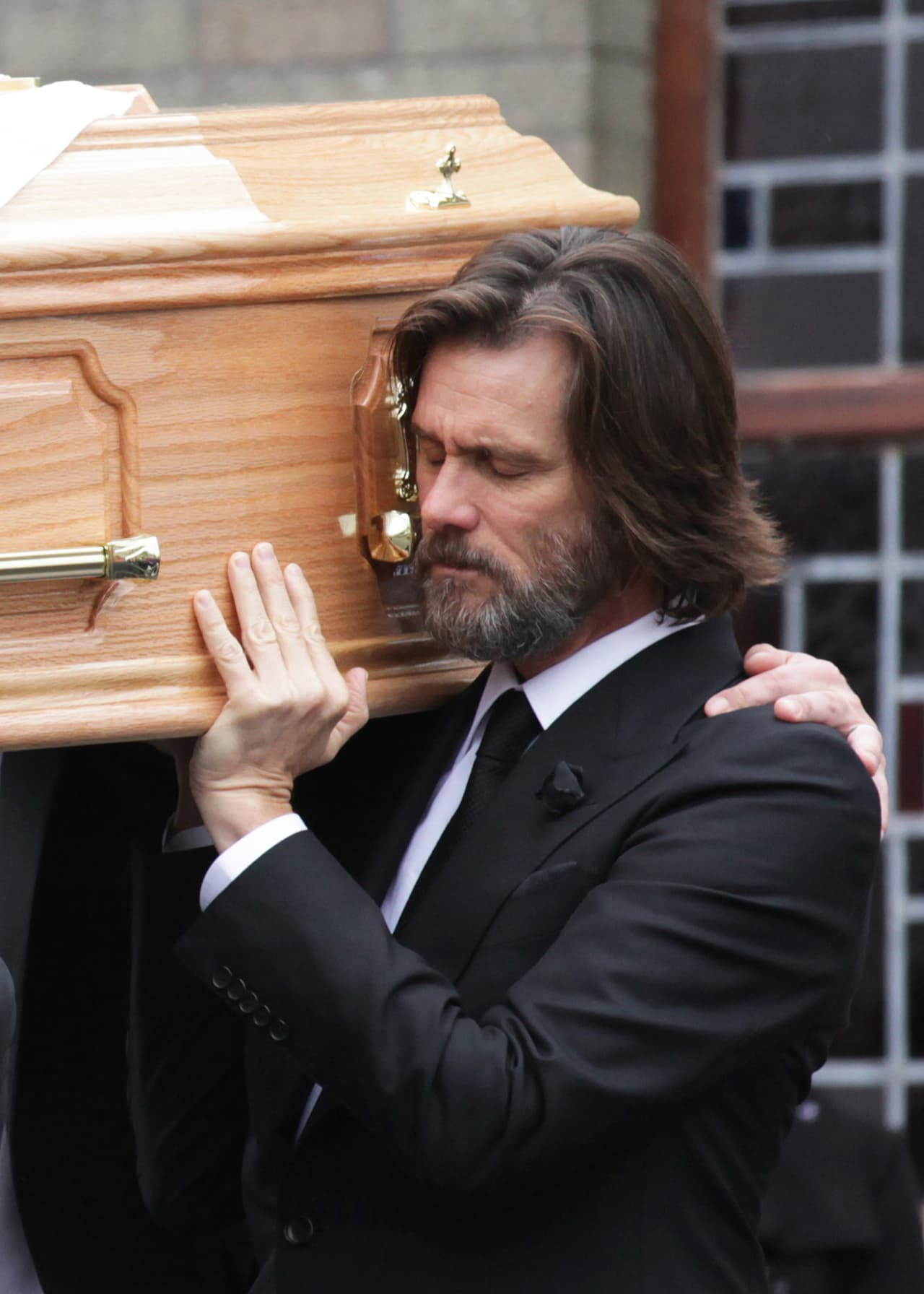 Jim Carrey asistió al funeral de su ex novia.