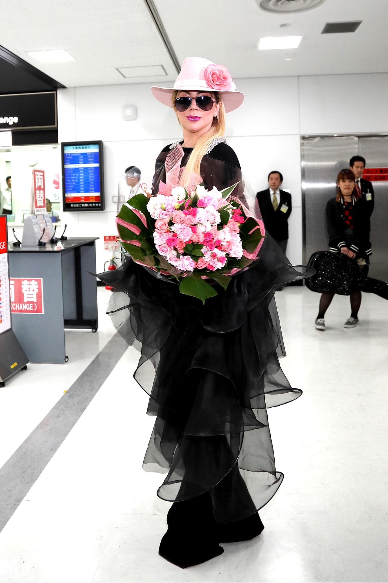 Posó para las cámaras.