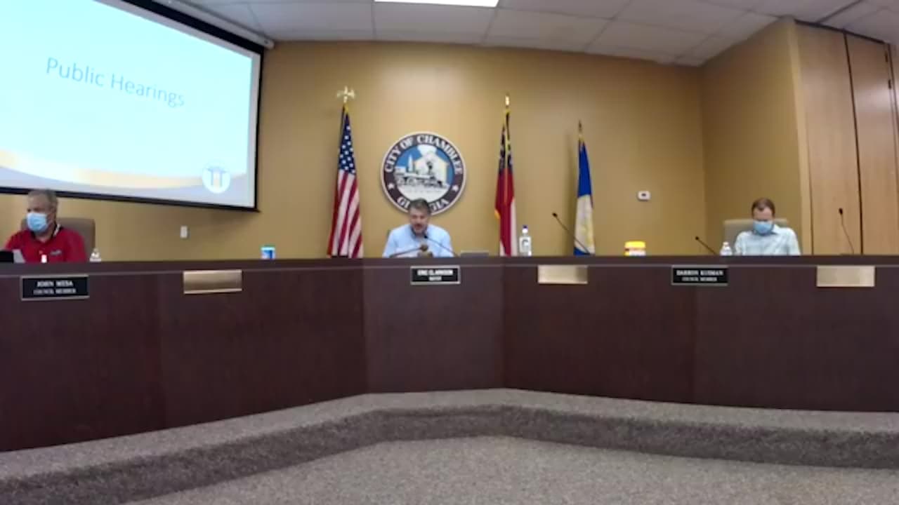 Alcalde de Chamblee se aísla luego que un asistente a la reunión del Concejo Municipal dio positivo al coronavirus