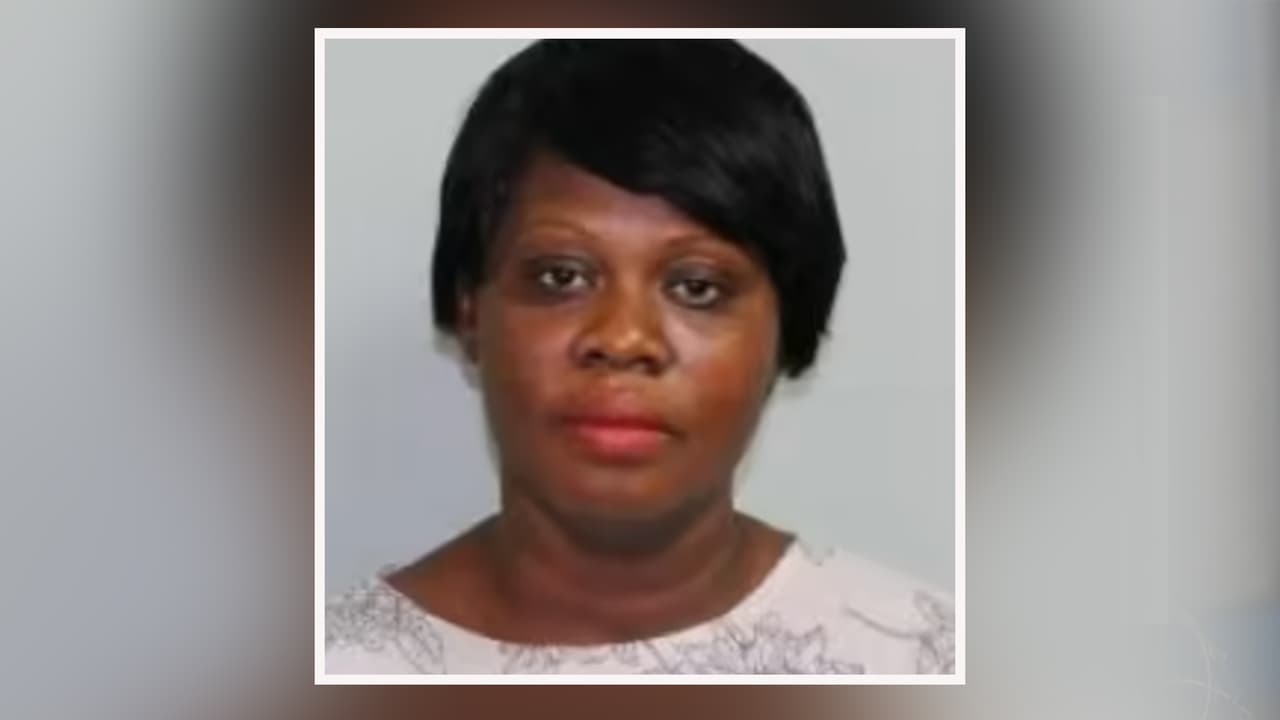 "Operaba como mula de dinero": Acusan a una mujer de Texas por participar en fraudes a nivel nacional