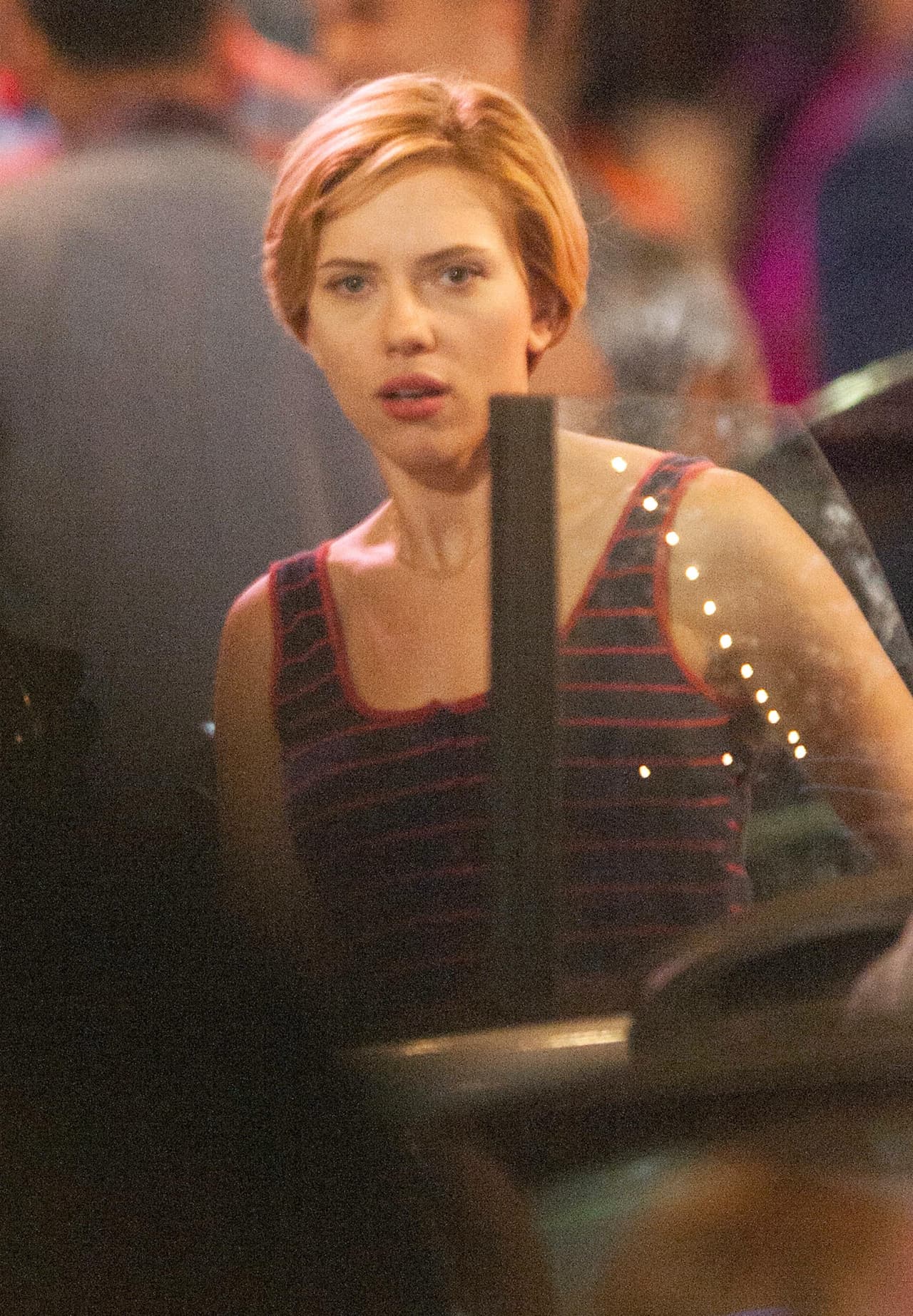 Pero la actriz se quedó con la boca abierta al ver que ella no era la chica más popular y hermosa del lugar.