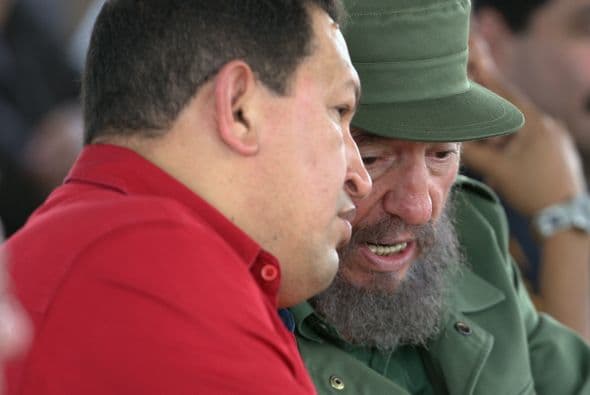 Cerca de una docena de personajes históricos y contemporáneos, en su mayoría militares autoritarios que promovieron proyectos nacionalistas de inspiración izquierdistas en Venezuela y América Latina, contribuyeron a moldear las ideas y la personalidad del presidente Hugo Chávez y la revolución que impulsó desde 1999. Ver toda la información