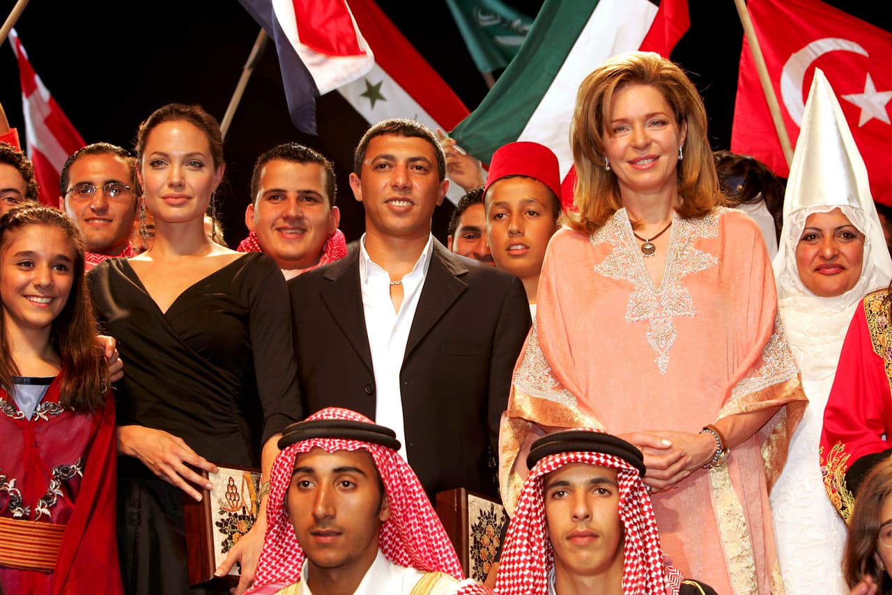 "Honestamente haré lo que crea que realmente puede lograr un cambio", compartió la también filántropa, directora y guionista.