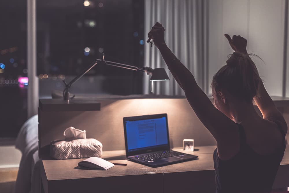 Este período demanda de ti que termines lo que has comenzado y no empieces el nuevo año arrastrando situaciones pasadas, ya bien sea de índole económica como de otra clase. 
<br>