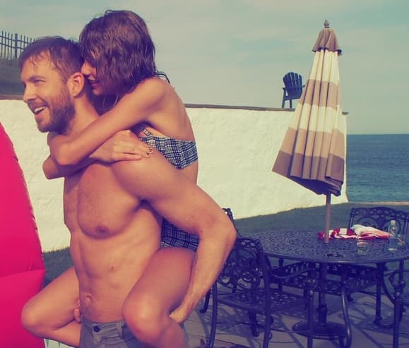 Tan sólo esta fotografía con su novio dio más de 2.5 millones de 'likes'.