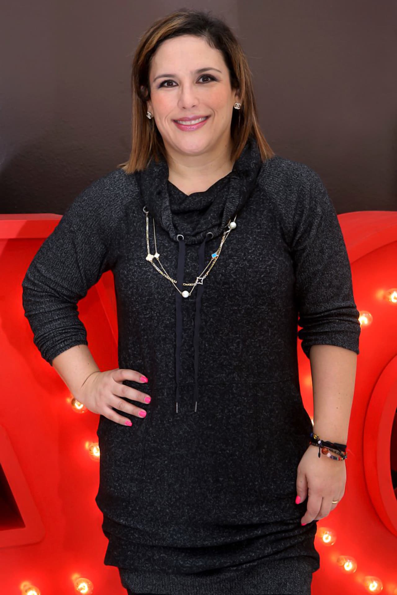 Recientemente, Arlette contó en '
<a href="https://twitter.com/deprimeramano/status/1265456159294717952" target="_blank">De primera mano</a>' que le tiene mucho cariño a la primogénita de Angélica María: "
<b>Tengo muy buena relación con ella</b>, yo fui invitada a su boda, fui invitada a los bautizos de sus hijos".
<br>