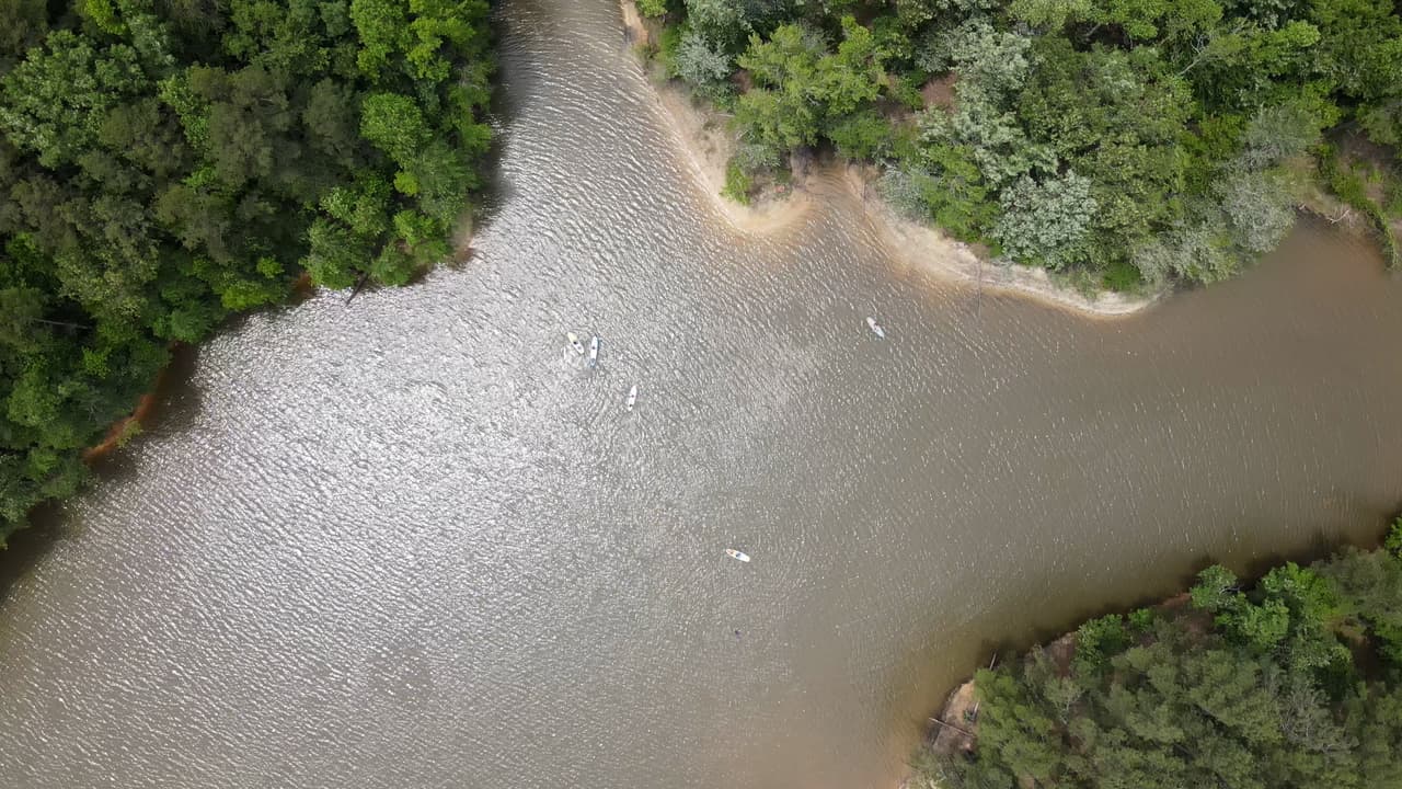 El parque ofrece excelentes oportunidades de recreación para los amantes del agua.
