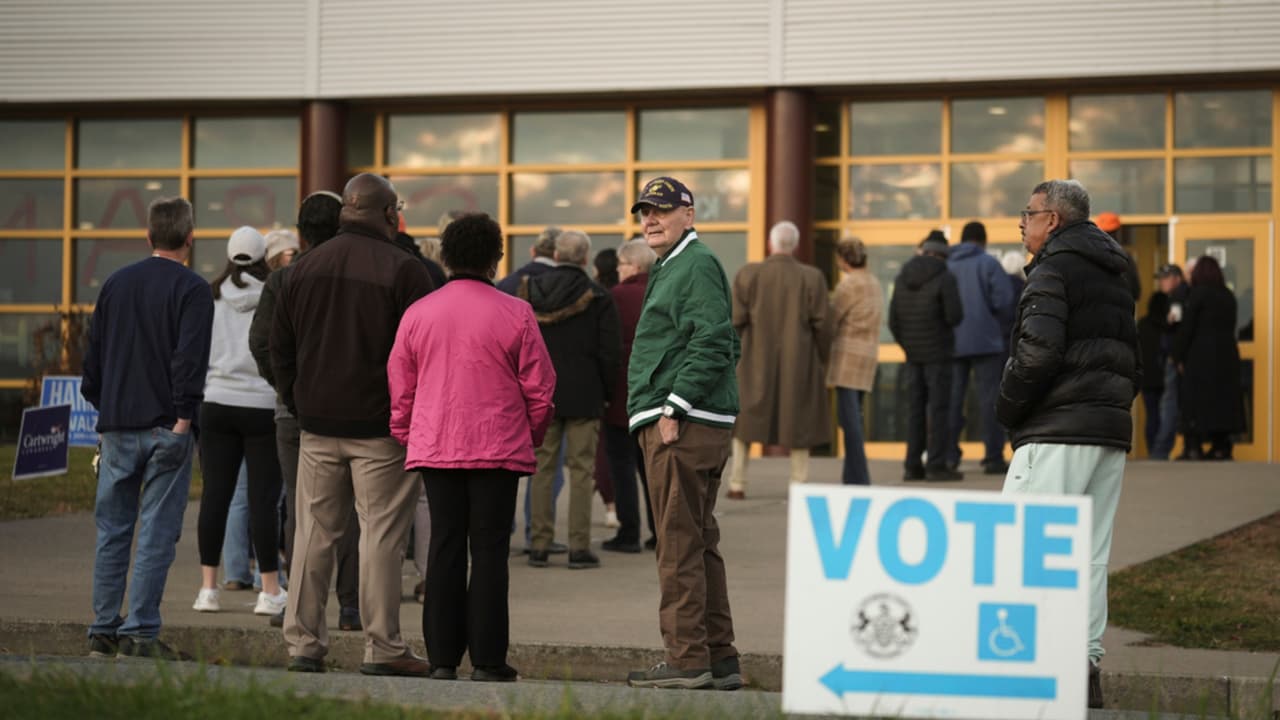 Un arrestado por amenazas terroristas: las incidencias durante la jornada electoral en Filadelfia