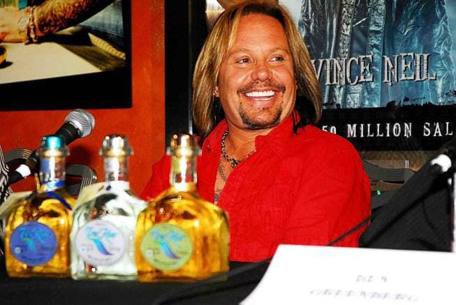 El roquero Vice Neil está encantado con su producto ya que le ha sido muy redituable.