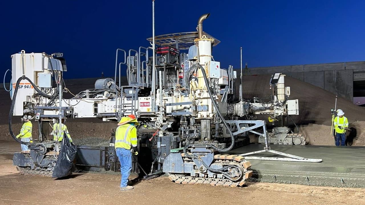Se pide a los automovilistas tener paciencia y tomar tiempo extra para salir.