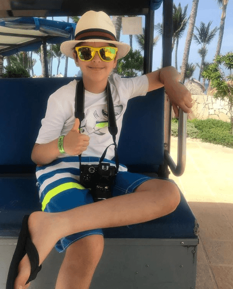 "Todo el tiempo estamos intentando ver por el bienestar de la escuela, de cómo va, qué le gusta", dijo a la prensa.
<br>