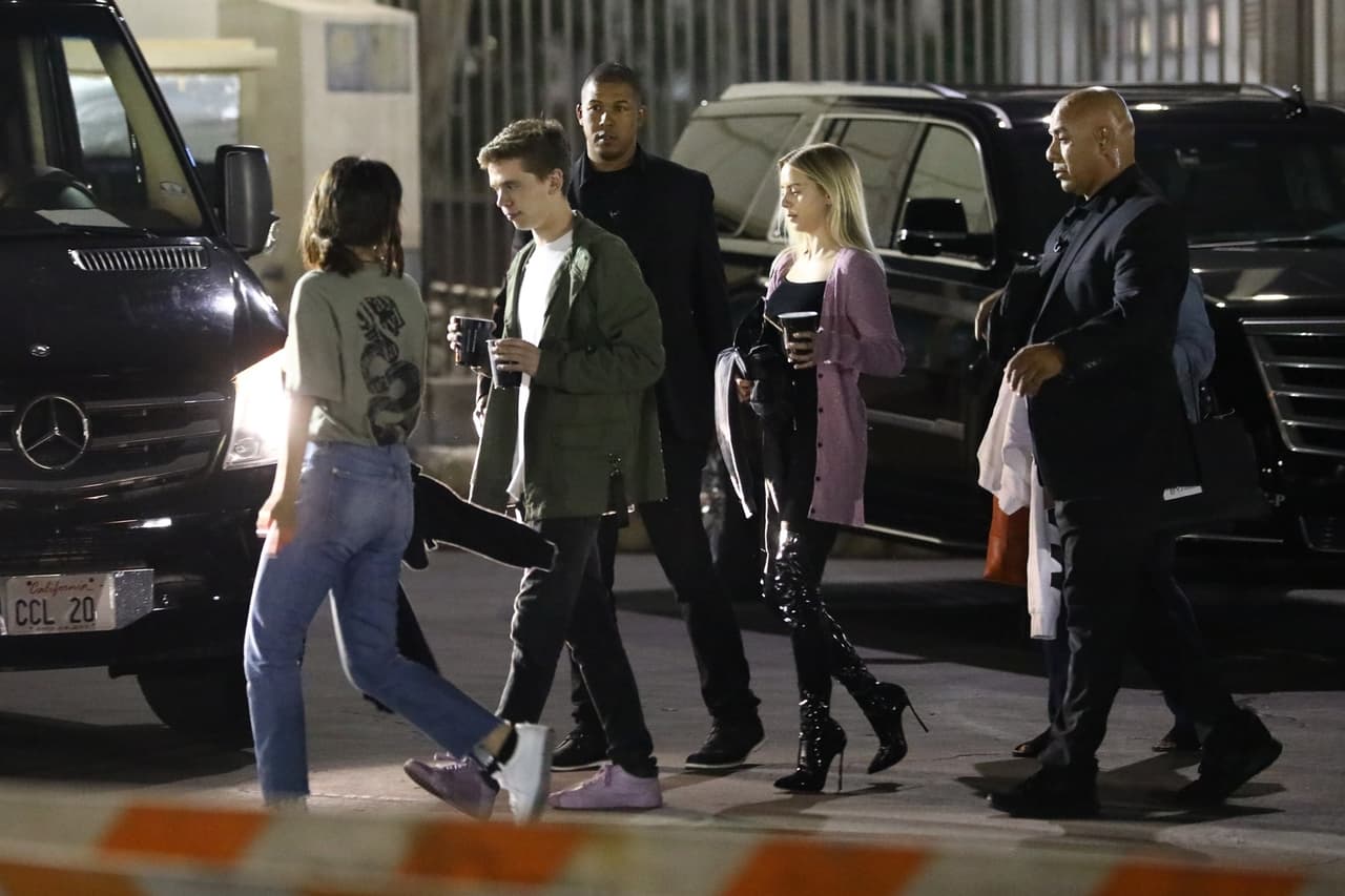 Stevens acompañó a la cantante a la salida del espectáculo y abordaron la misma limusina, pero entonces no había estallado el rumor de que se trataba de una posible historia de amor.