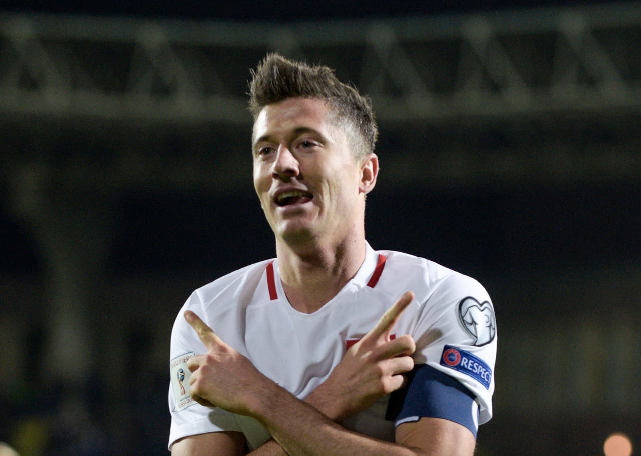 <b>Grupo H. Robert Lewandowski (Polonia) - </b>con el Bayern Múnich, el delantero polaco sigue manteniendo su excelente nivel con 29 anotaciones en todos los torneos, destacando las 20 que acumula en la Bundesliga.