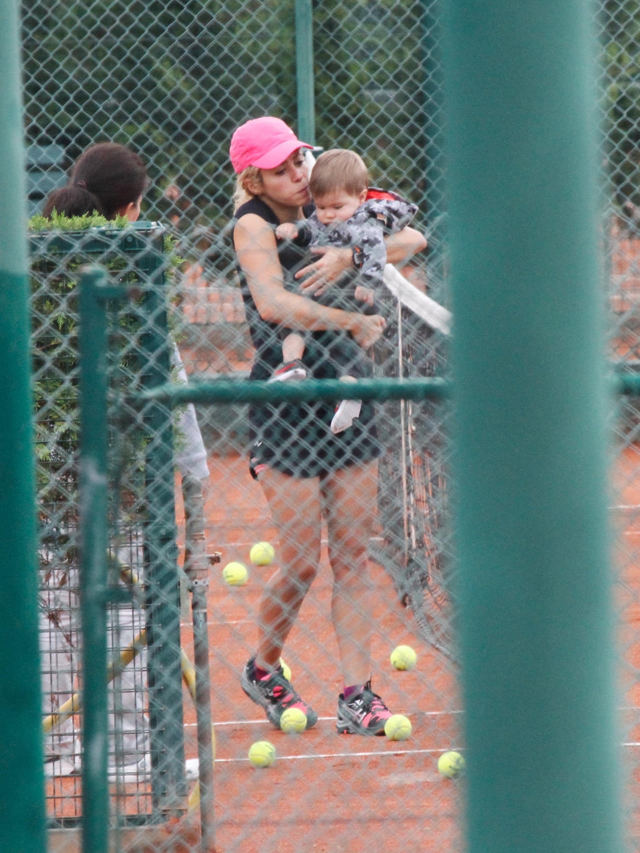 La colombiana desea que Milan hable siete idiomas.