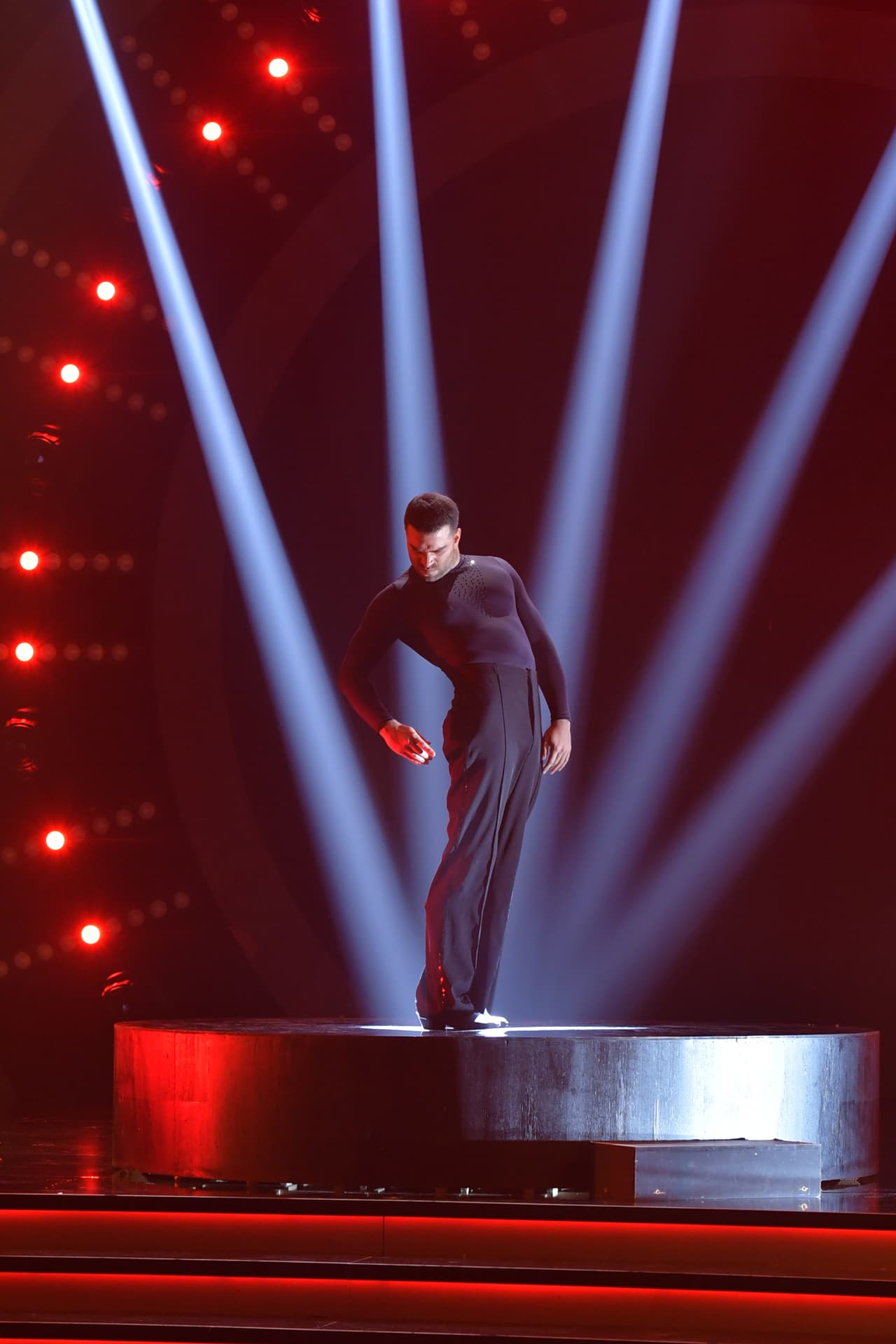 En la tercera gala, Nones se convirtió en todo un torero para interpretar un pasodoble.