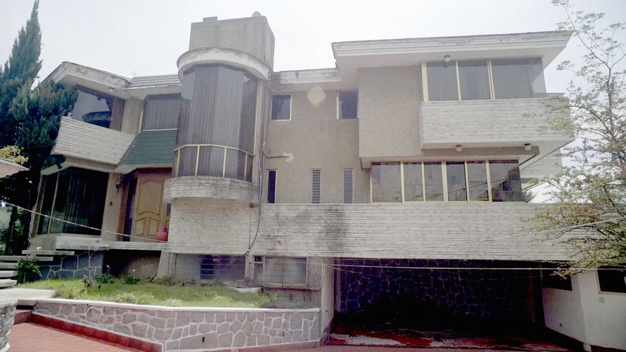 El Gobierno de México subastará este domingo cerca de treinta inmuebles, muchos de ellos confiscados al crimen organizado.
<br>