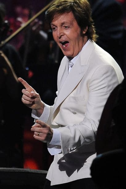 Homenaje a Whitney Houston en GRAMMY 2012