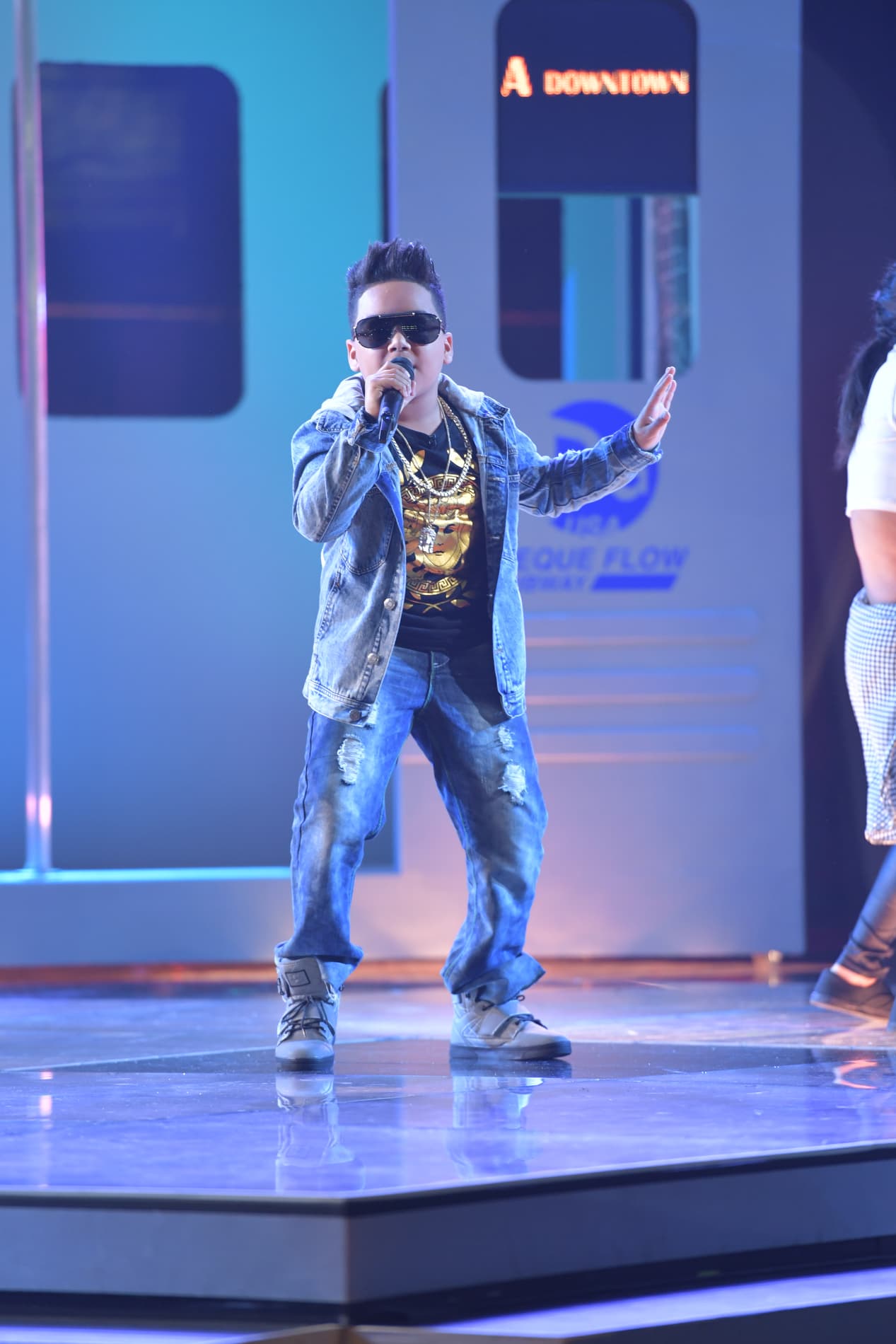 Almany se lució esta noche.