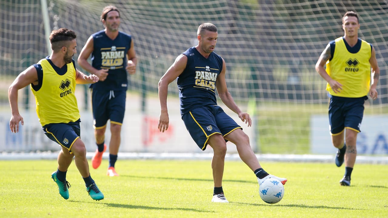 Parma (Italia): tras la crisis que lo mandó a cuarta división, el equipo parmesano encontró la ayuda en el Desports Group, el cual compró el 60% de sus acciones.