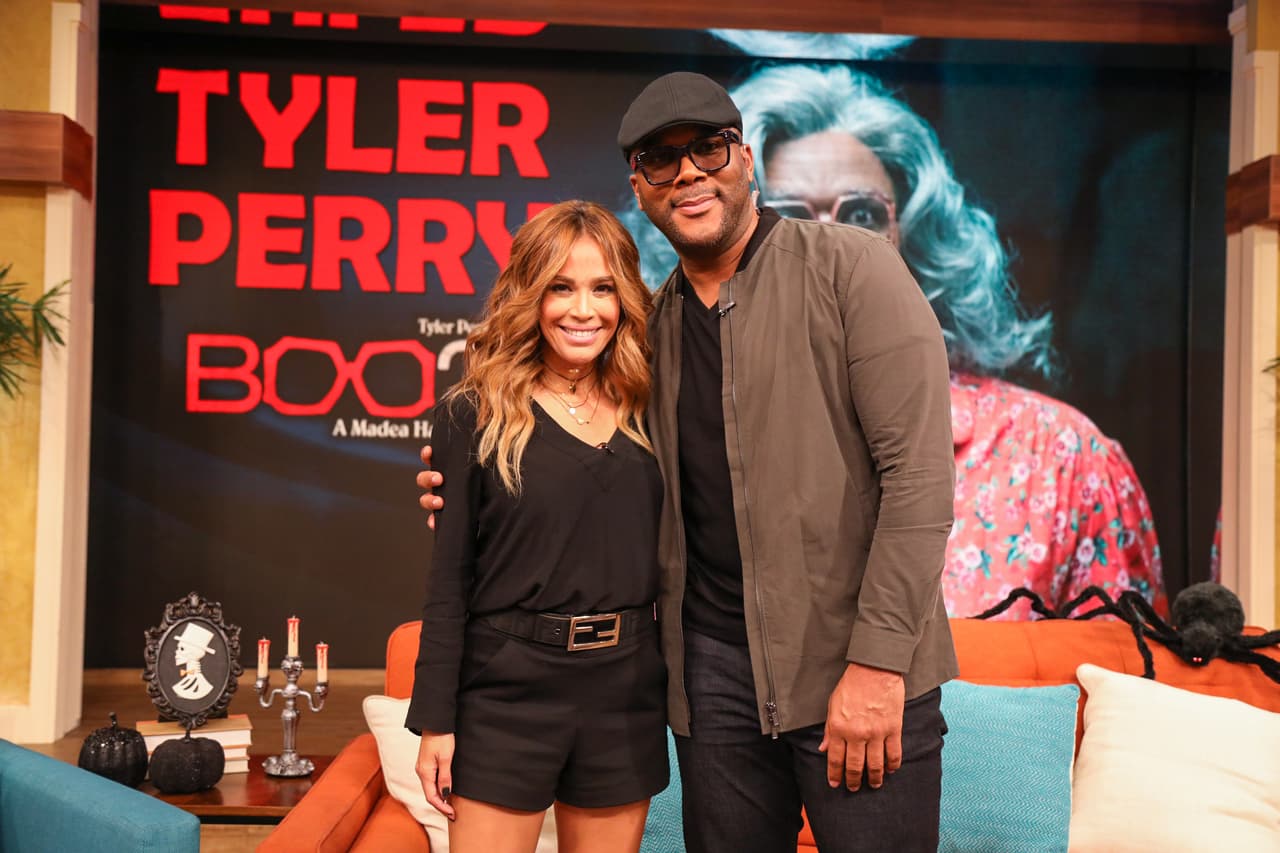 La foto del recuerdo no podía faltar pero Karla no era la única que quería salir en ella.