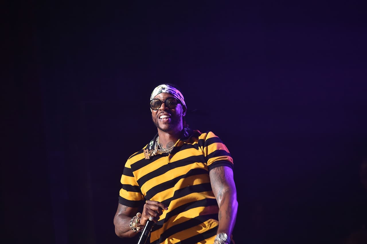 2 Chainz purchases his mom a brand new house