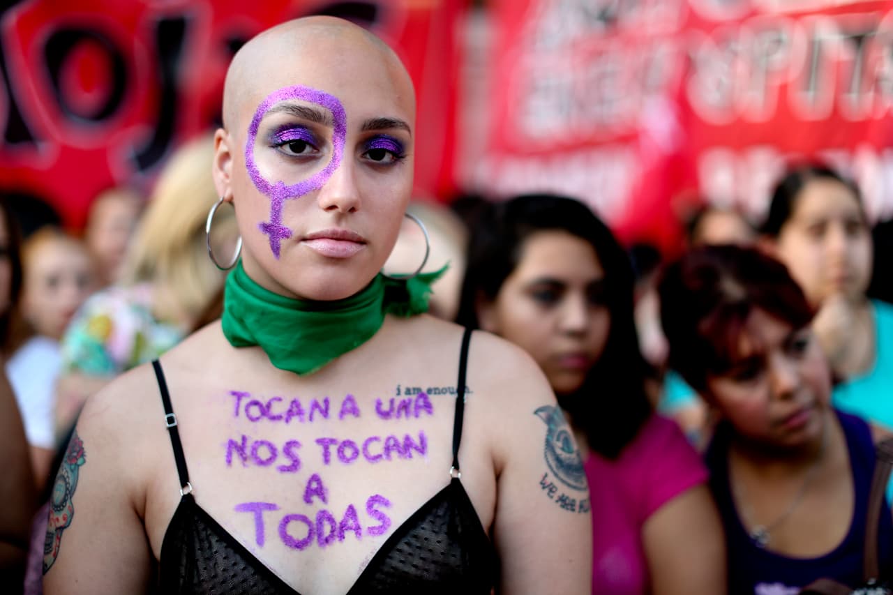 Miles de mujeres salen en América Latina contra el feminicidio en el 'Día Internacional de la Mujer'