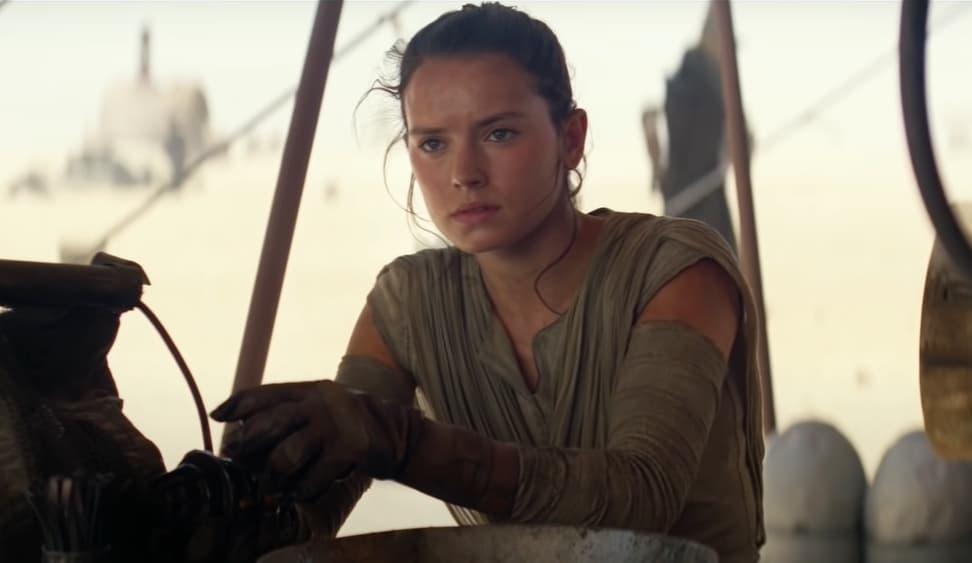 <b>'Star Wars: The Force Awakens'</b> 
<b>(2015)</b>
<br>El regreso de la saga de 'Star Wars' emocionó a los fans de todo el mundo, quienes abarrotaron las salas de cine para ver una nueva historia de los Skywalker.
<br>
