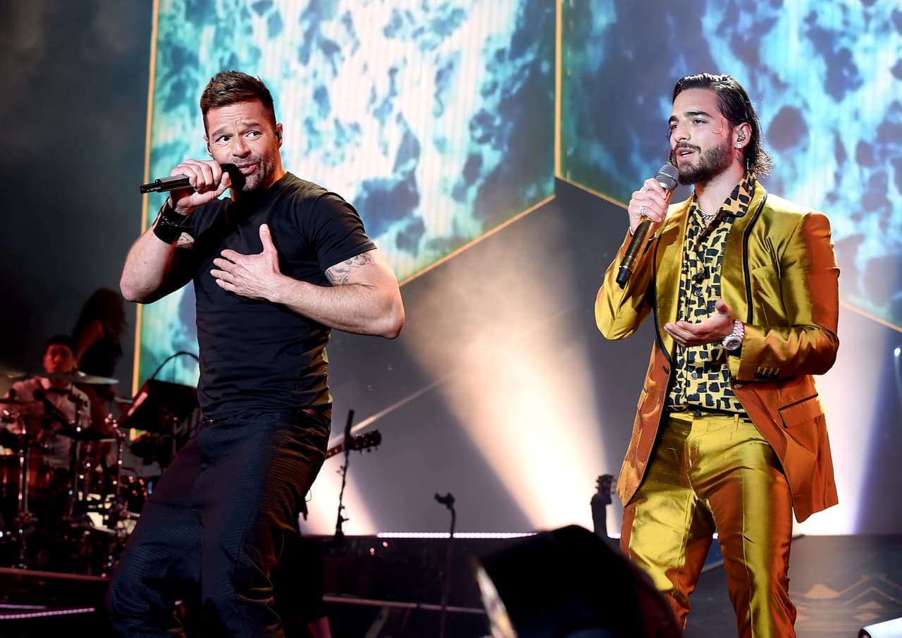 Si de sacar chispas en el escenario se trata, Maluma y Ricky Martin son el mejor ejemplo. Esta combinación se dio en 2016 cuando el puertorriqueño y el colombiano cantaron 'Vente Pa’ Ca', un tema que se volvió uno de los favoritos entre los seguidores de ambos cantantes.