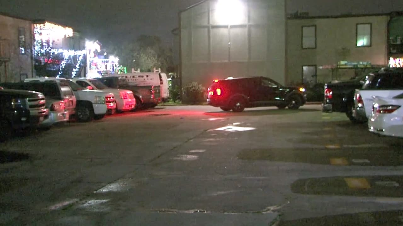 El joven fue llevado al hospital en condición estable.