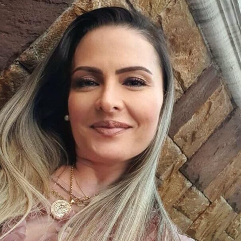 Desde su retiro de los foros, 
<b><a href="https://www.univision.com/temas/mercedes-molto" target="_blank">Mercedes Molto</a></b> sorprendió el pasado 24 de agosto cuando dio a conocer que 
<b><a href="https://www.univision.com/famosos/mercedes-molto-villana-nina-amada-mia-se-convierte-en-mama-47-anos-fotos" target="_blank">se convirtió en madre por segunda ocasión</a></b>, a sus 47 años, al traer al mundo a su hija Ainhoa. 
<br>