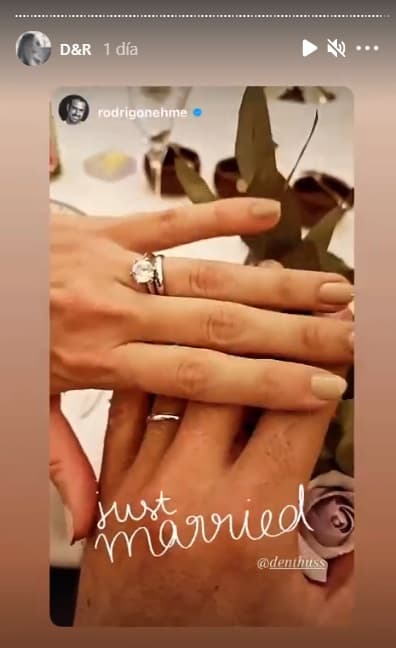 Rodrigo está completamente enamorado de su esposa y frecuentemente le dedica palabras de amor en las plataformas digitales.